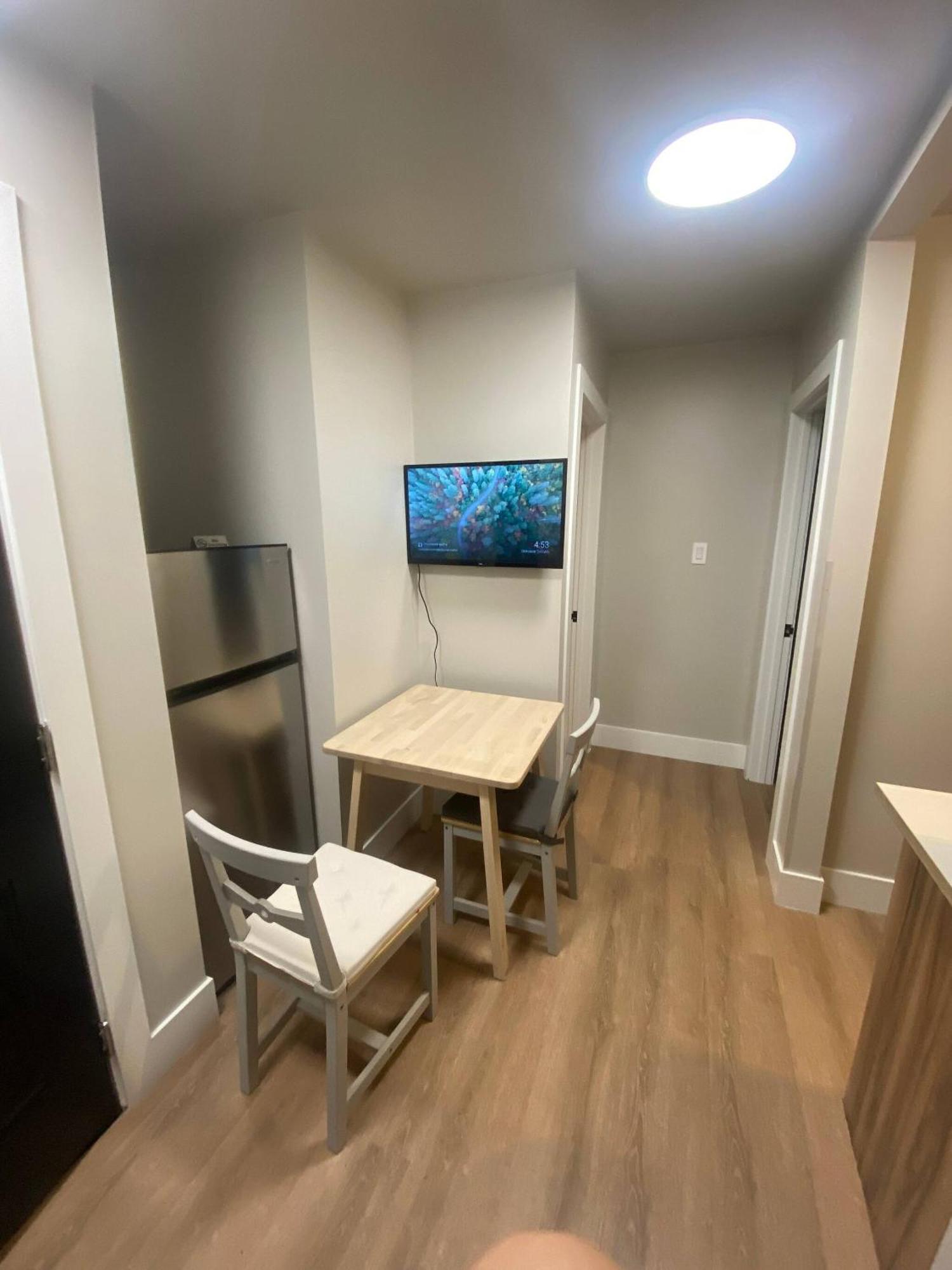 Central 2Br Near Unveristy And Whyte Ave Edmonton Buitenkant foto