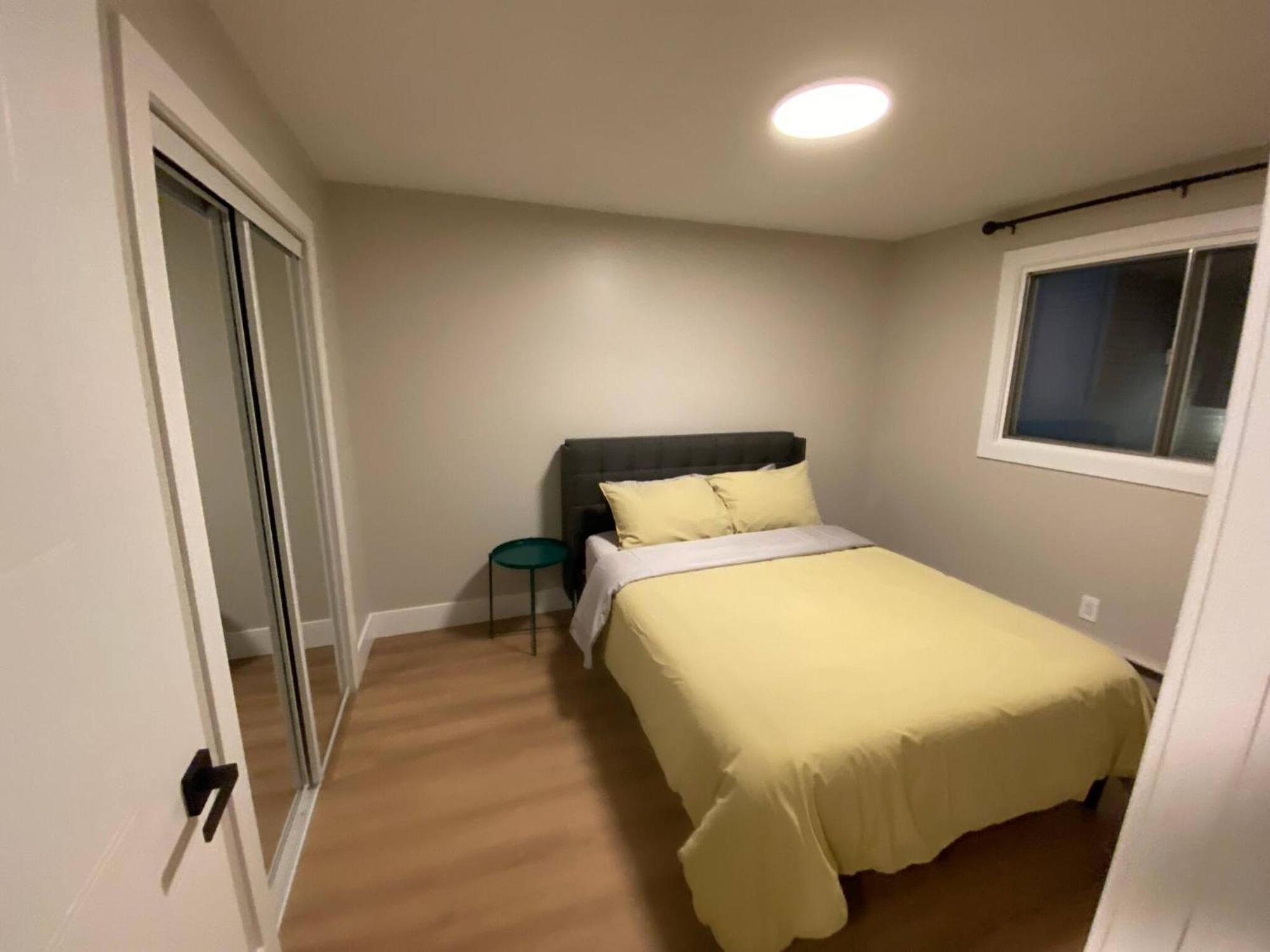 Central 2Br Near Unveristy And Whyte Ave Edmonton Buitenkant foto